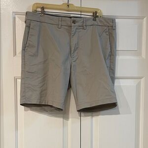 Express Men's slim fit  Light Gray Flat Front Shorts